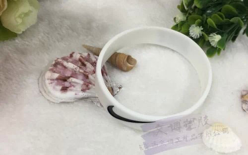 耐克運動手環白色