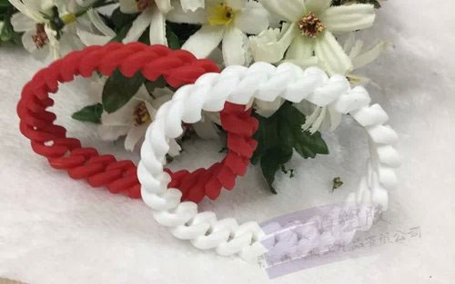 硅膠麻花手環(huán)