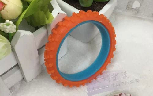 輪胎硅膠手環展示